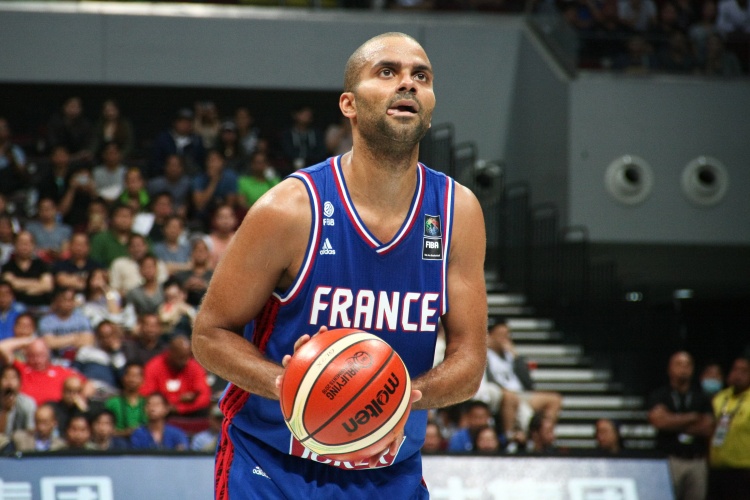 帕克打趣:要没大加我不止1枚欧锦赛金牌 总决赛我弟竟为韦德助威