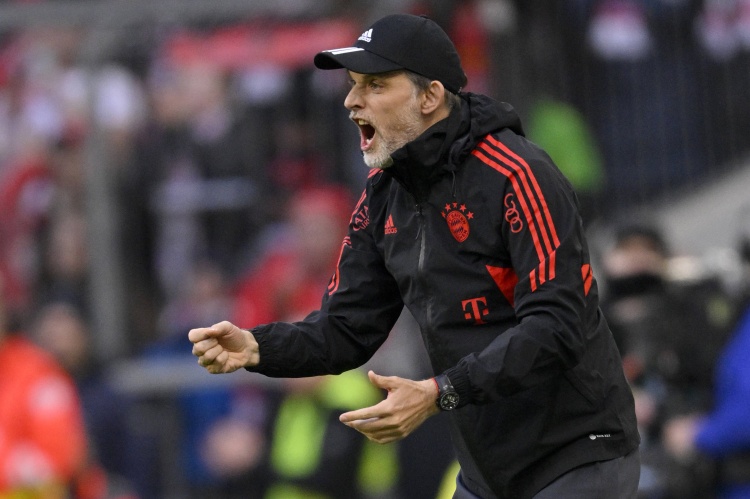 拜仁德甲主场对多特蒙德9连胜,其中7场进至少4球